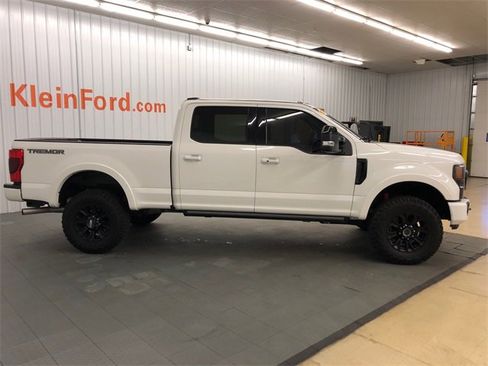 Used 2022 Ford F350 Lariat w/ Tremor Off-Road Package image 12
