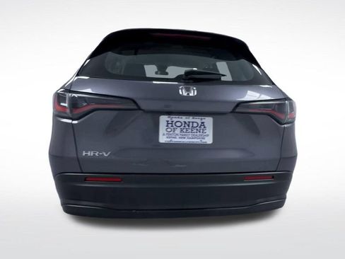 Used 2023 Honda HR-V LX image 7