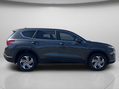 Used 2023 Hyundai Santa Fe SE AWD/4WD image 3