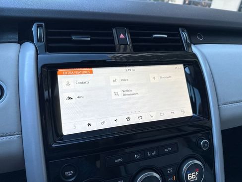 Used 2019 Land Rover Discovery HSE image 43