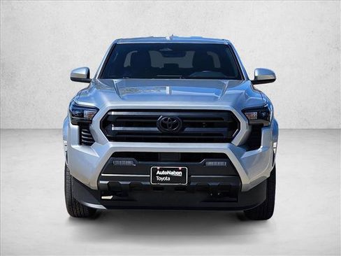 Used 2025 Toyota Tacoma SR5 AWD/4WD image 2