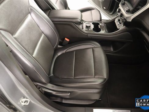 Used 2023 GMC Acadia SLT image 14