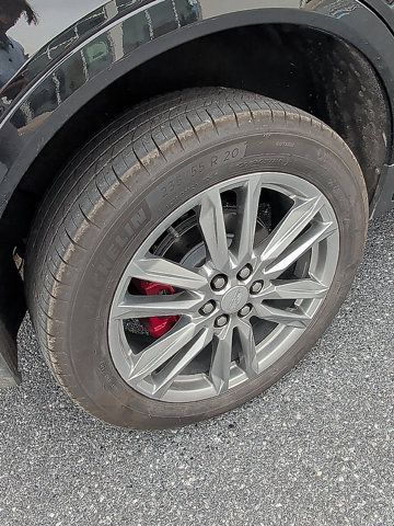 Used 2025 Cadillac XT5 Sportv w/ Technology Package AWD/4WD image 11