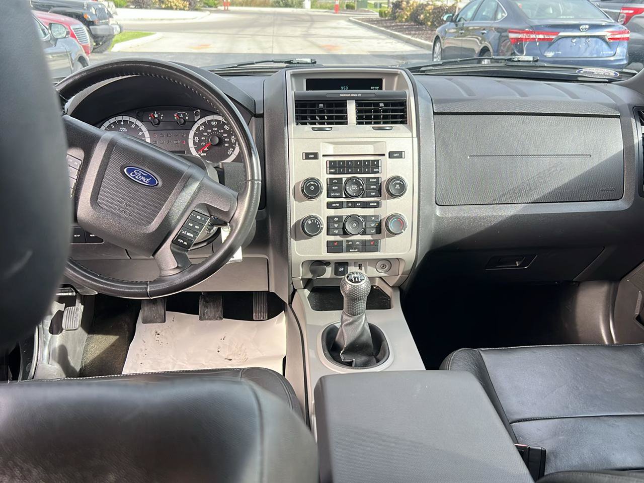 Used 2011 Ford Escape XLT w/ Canadian Winter Pkg FWD image 14