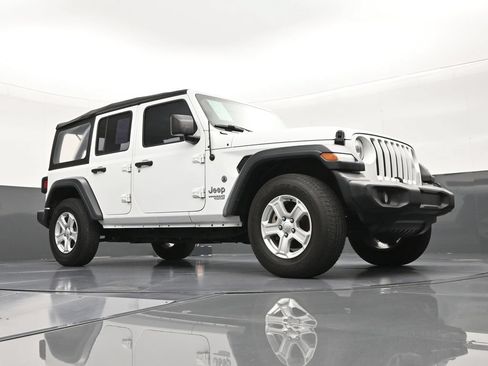 Used 2018 Jeep Wrangler Unlimited Sport AWD/4WD image 26