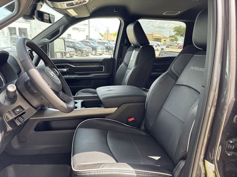 New 2026 RAM 3500 Laramie AWD/4WD image 27