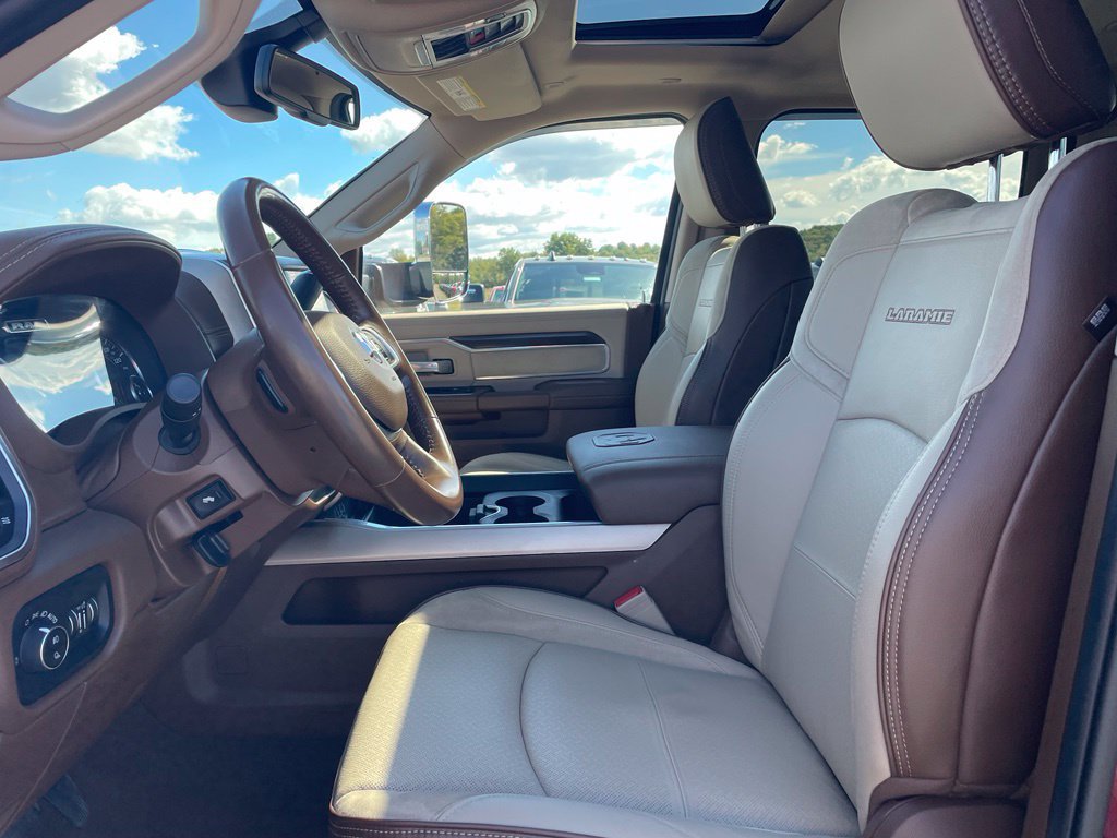 Used 2022 RAM 3500 Laramie AWD/4WD image 2