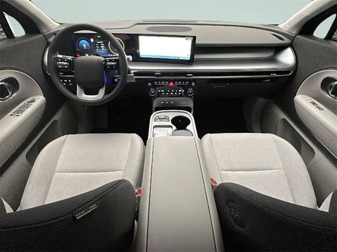 New 2026 Hyundai Ioniq 9 SE image 15