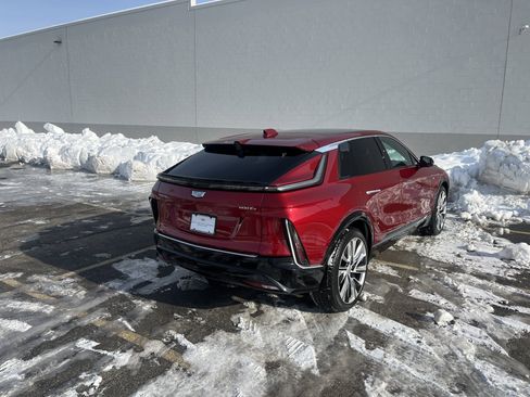 Used 2024 Cadillac Lyriq Luxury w/ LPO, Floor Liner Package image 6