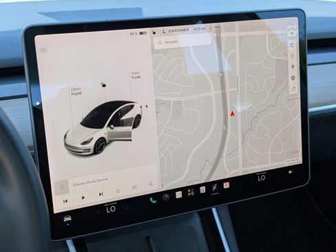 Used 2019 Tesla Model 3 Long Range AWD/4WD image 27