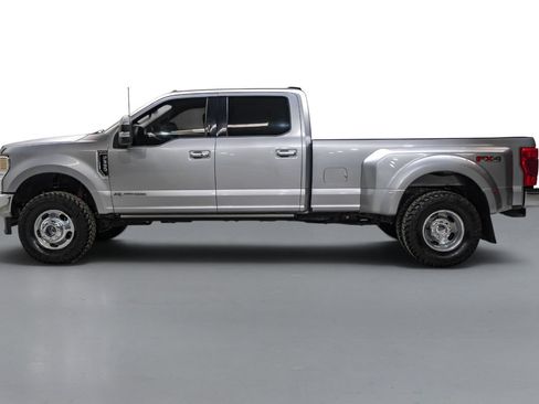 Used 2022 Ford F350 Lariat w/ Lariat Ultimate Package AWD/4WD image 9