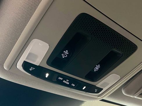 Used 2023 Honda Pilot Elite image 28