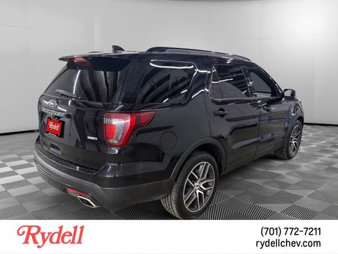 Used 2017 Ford Explorer Sport AWD/4WD image 5