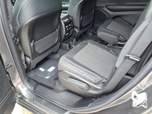 New 2025 Jeep Grand Cherokee L Laredo image 12