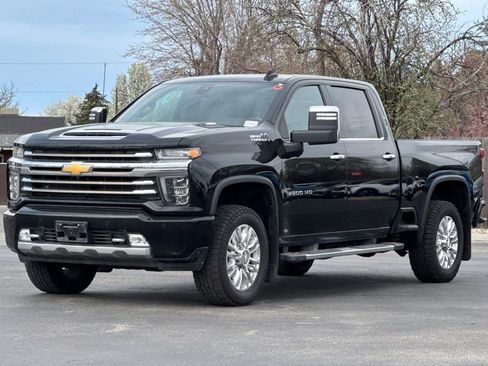 Used 2020 Chevrolet Silverado 2500 High Country w/ Z71 Off-Road Package AWD/4WD image 8