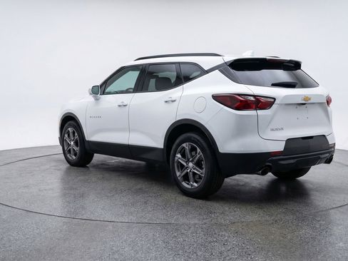 Used 2025 Chevrolet Blazer LT FWD image 6
