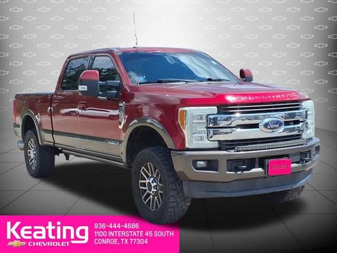 Used 2017 Ford F250 King Ranch w/ King Ranch Ultimate Package AWD/4WD image 3
