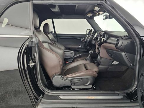Used 2017 MINI Cooper Convertible image 10