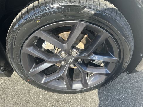 Used 2022 Dodge Charger SXT w/ Blacktop Package RWD image 31