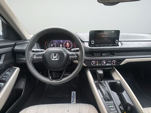 Used 2023 Honda Accord LX image 13