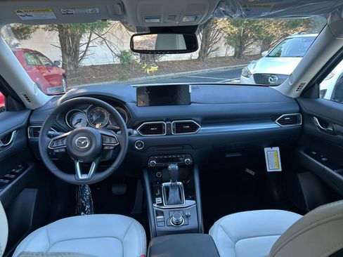New 2025 MAZDA CX-5 AWD 2.5 S w/ Preferred Package image 26
