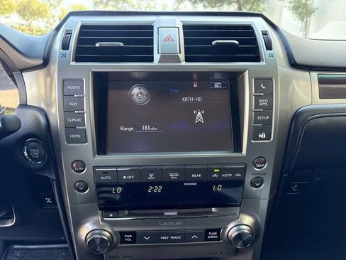 Used 2017 Lexus GX 460 image 29