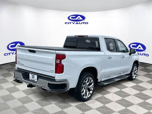 Used 2023 Chevrolet Silverado 1500 LTZ image 3
