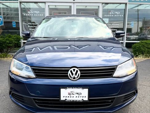Used 2014 Volkswagen Jetta SE FWD image 2
