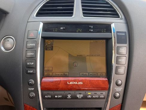 Used 2010 Lexus ES 350 w/ Preferred Accessory Package FWD image 19