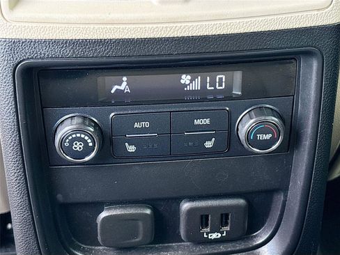 Used 2020 Buick Envision Essence FWD image 24