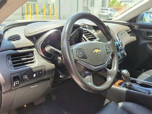 Used 2014 Chevrolet Impala LT w/ Convenience Package FWD image 8