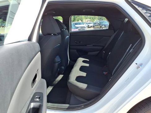New 2026 Hyundai Elantra Sport FWD image 18