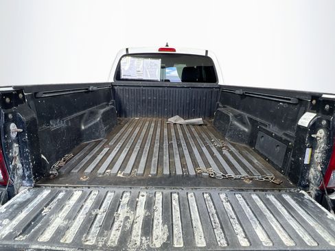 Used 2020 Toyota Tacoma SR image 32