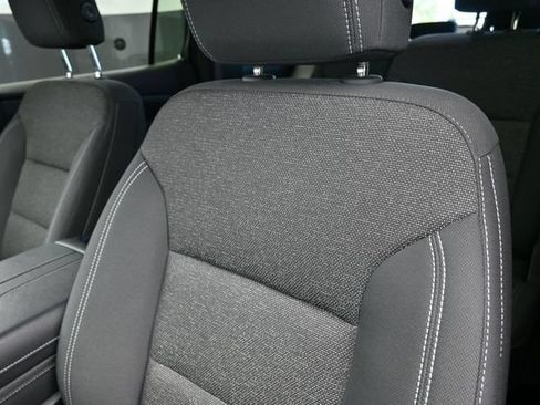Used 2024 Chevrolet Traverse LT FWD image 19