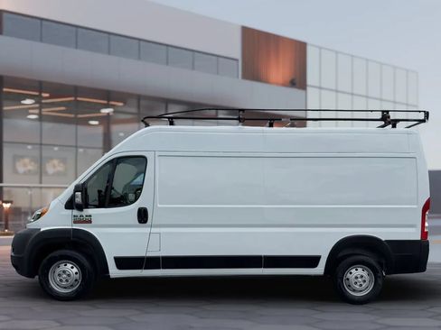 Used 2022 RAM ProMaster 2500 FWD image 8