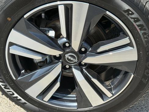 Used 2023 Nissan Rogue SL w/ SL Premium Package AWD/4WD image 47