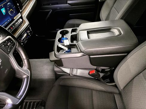 Used 2025 Chevrolet Silverado 1500 LT image 20