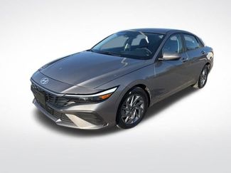 Used 2024 Hyundai Elantra SEL 360° Tour