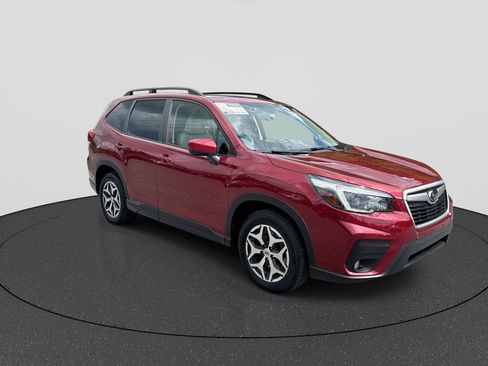 Used 2021 Subaru Forester Premium AWD/4WD image 2
