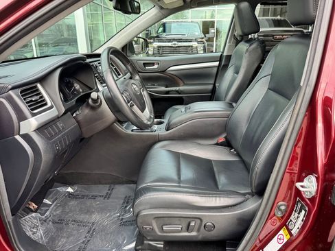 Used 2015 Toyota Highlander XLE image 52