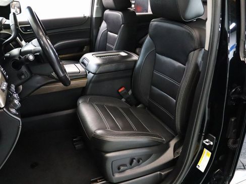 Used 2019 GMC Yukon Denali w/ Denali Ultimate Package image 11