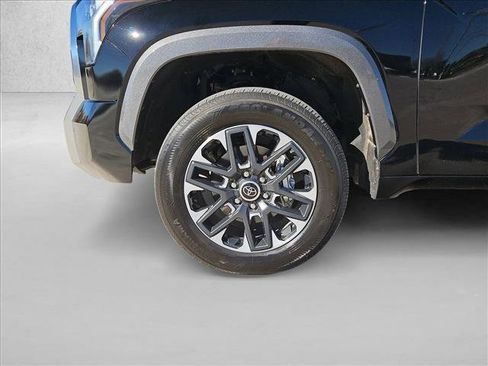 Used 2024 Toyota Tundra Limited image 23