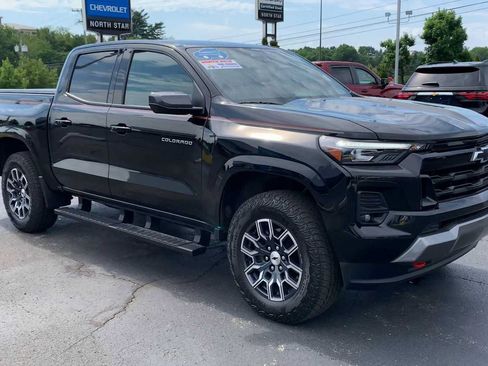 Certified 2025 Chevrolet Colorado Z71 AWD/4WD image 2