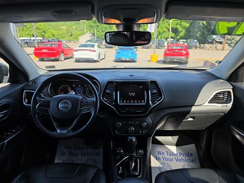 Used 2019 Jeep Cherokee Limited AWD/4WD image 14