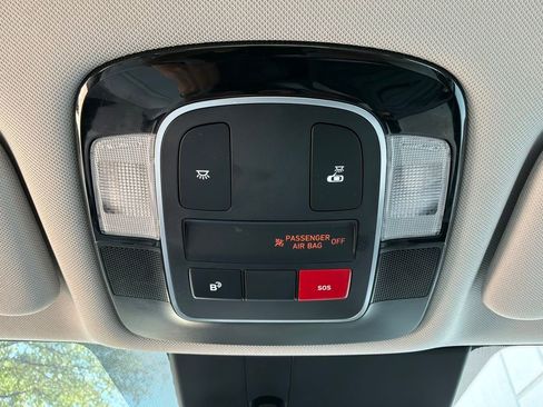 Used 2025 Hyundai Sonata SEL FWD image 17