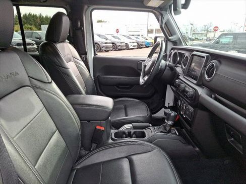 Certified 2022 Jeep Wrangler Unlimited Sahara w/ LED Lighting Group image 12