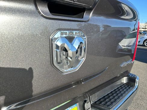 Used 2022 RAM 1500 Big Horn AWD/4WD image 37