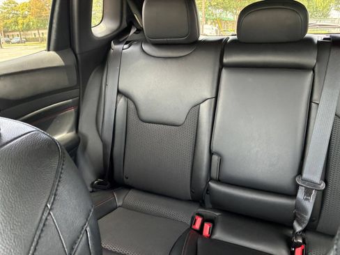 Used 2025 Jeep Compass Trailhawk AWD/4WD image 37