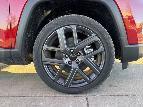 New 2026 Jeep Compass Latitude AWD/4WD image 27
