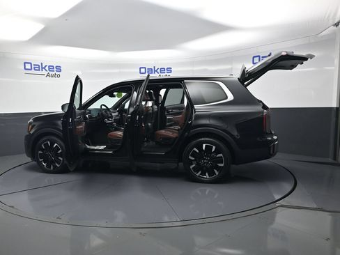 Certified 2025 Kia Telluride SX Prestige AWD/4WD image 60